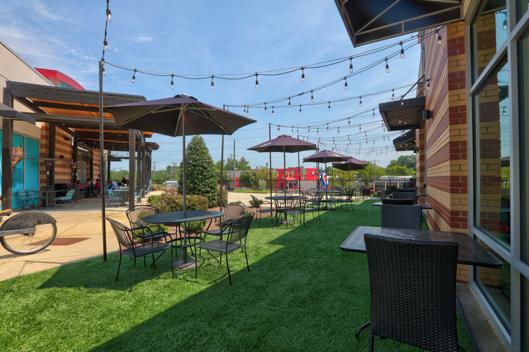 Professional HDR restaurant location photography